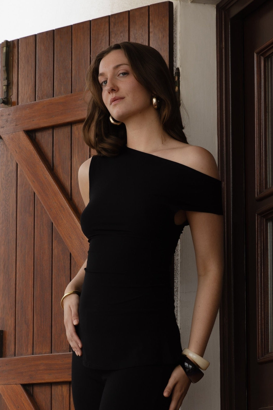 The bamboo midi off shoulder top - black