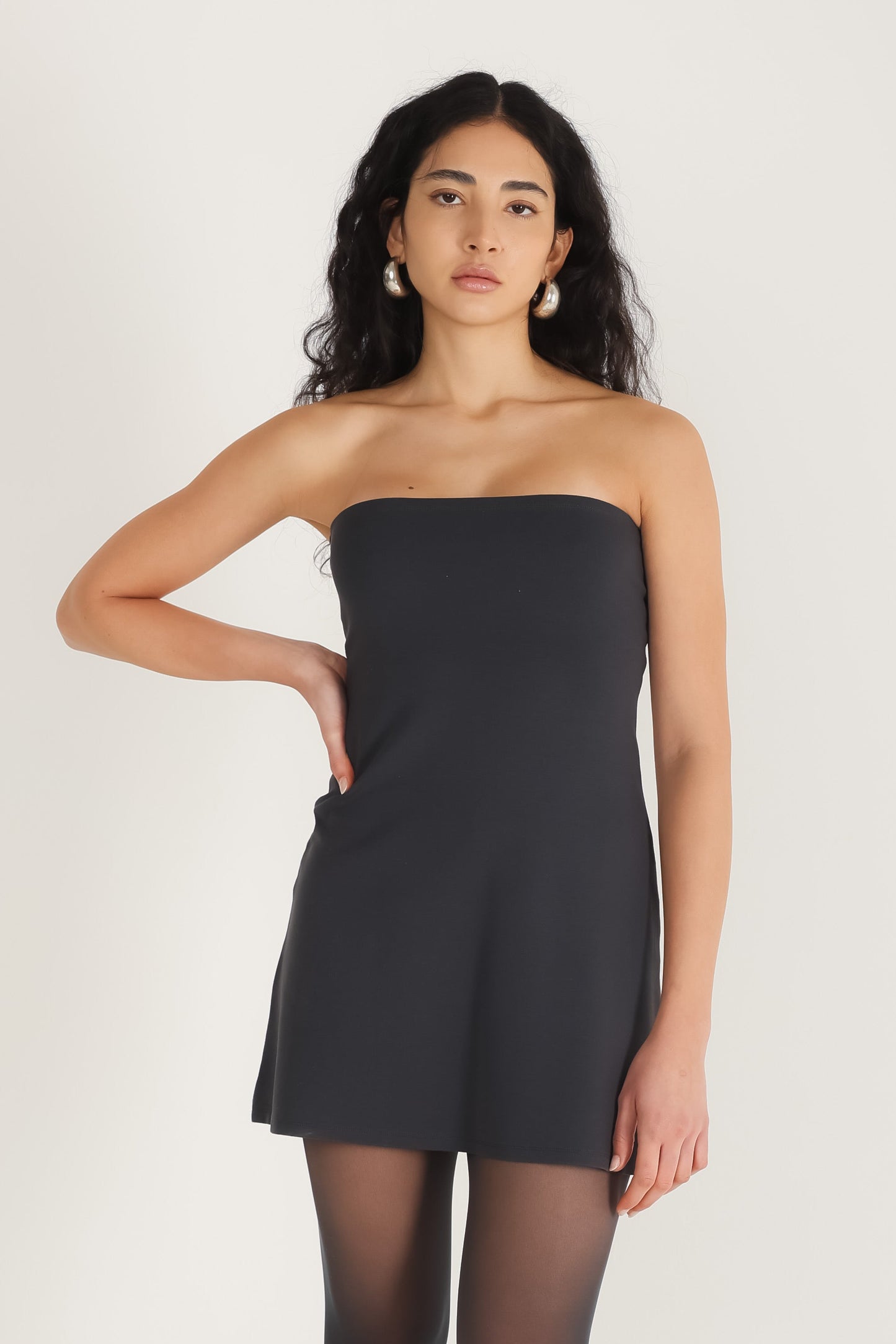 The Strapless Dress